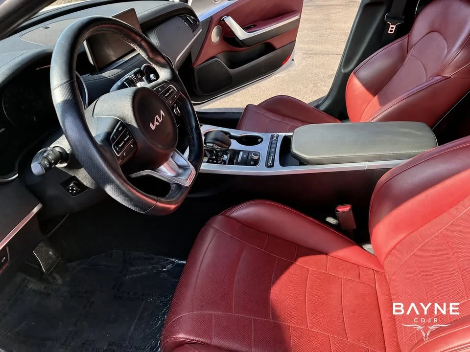 2022 Kia Stinger GT - Image 6 of 7
