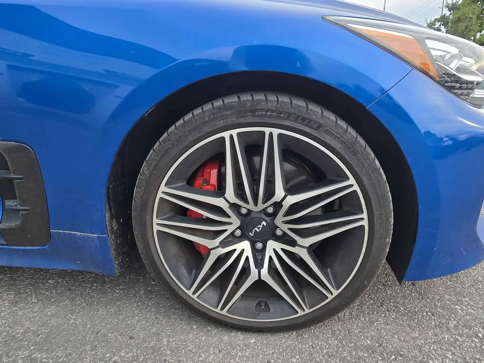 2022 Kia Stinger GT - Image 9 of 11