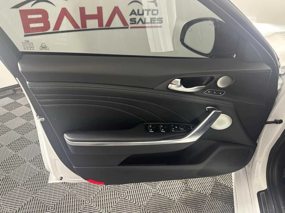 2022 Kia Stinger GT - Image 15 of 21