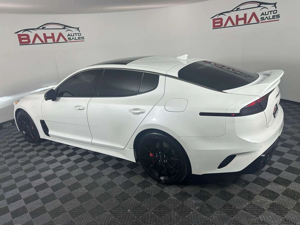 2022 Kia Stinger GT - Image 5 of 21