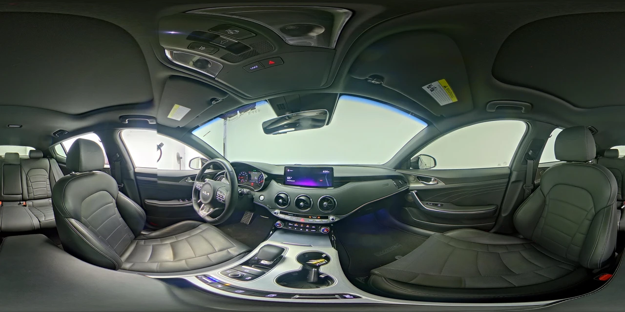 2022 Kia Stinger GT - Image 25 of 26