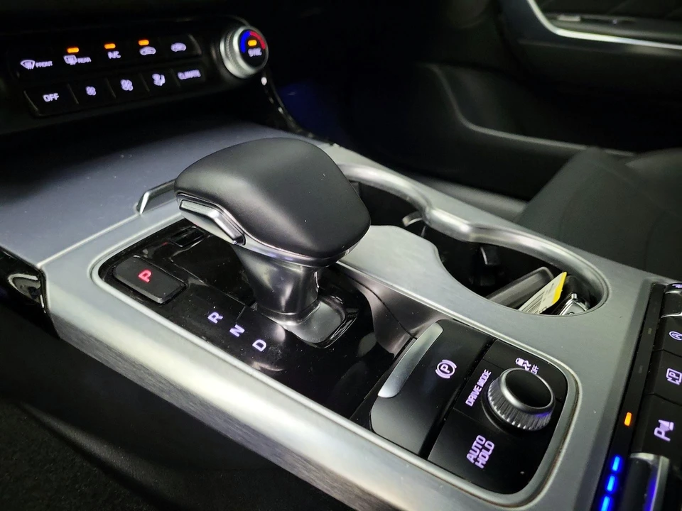 2022 Kia Stinger GT - Image 18 of 26