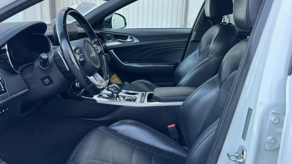 2022 Kia Stinger GT - Image 14 of 20