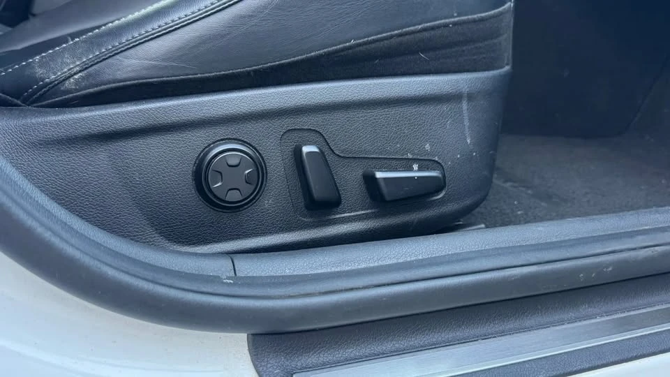 2022 Kia Stinger GT - Image 13 of 20