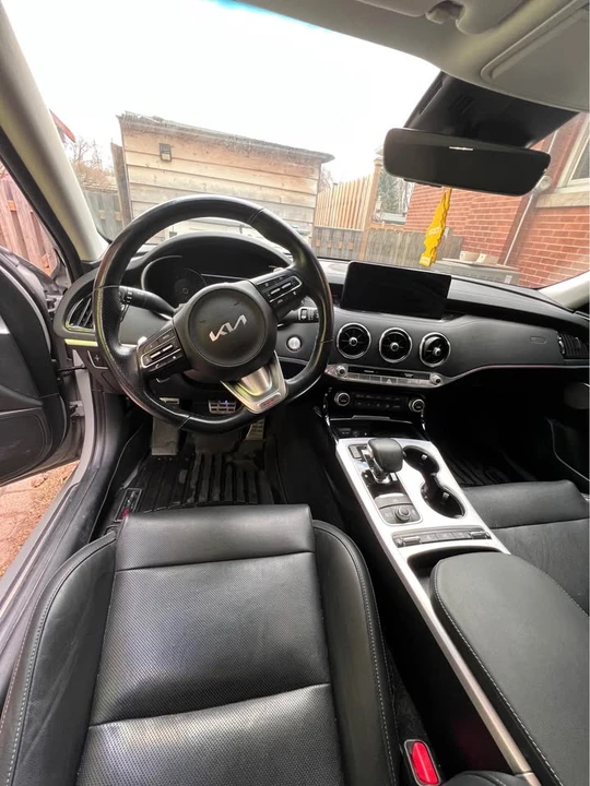 2022 Kia Stinger GT - Image 5 of 9