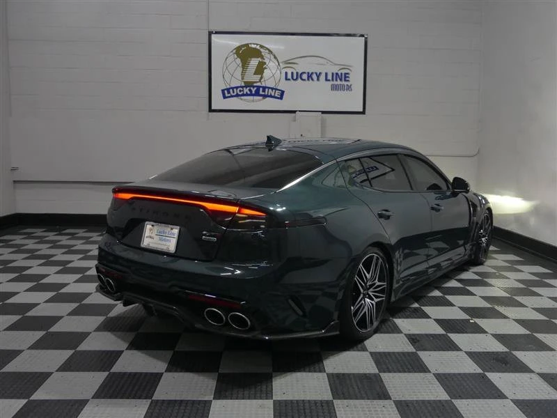 2022 Kia Stinger GT - Image 10 of 20