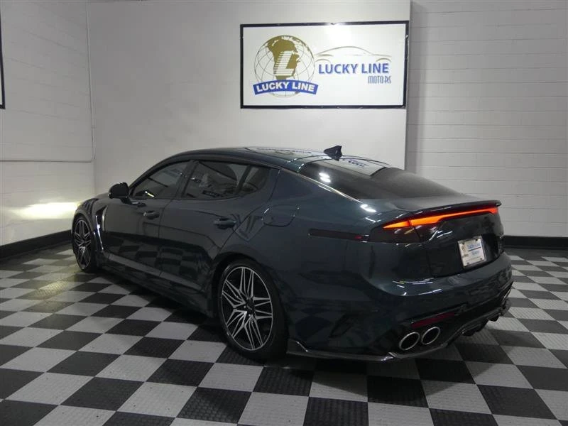 2022 Kia Stinger GT - Image 11 of 20