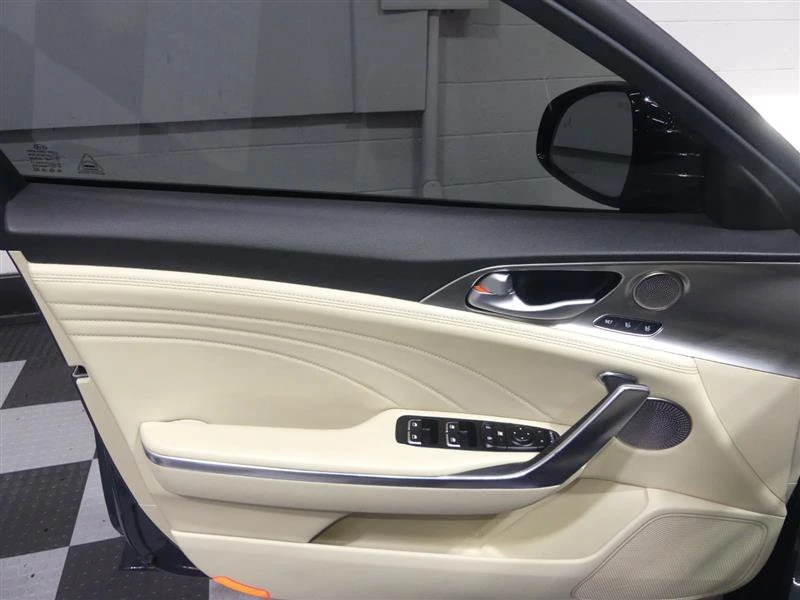 2022 Kia Stinger GT - Image 18 of 20