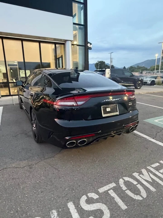 2022 Kia Stinger GT - Image 3 of 9