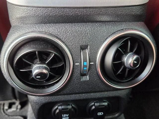 2022 Kia Stinger GT - Image 12 of 19