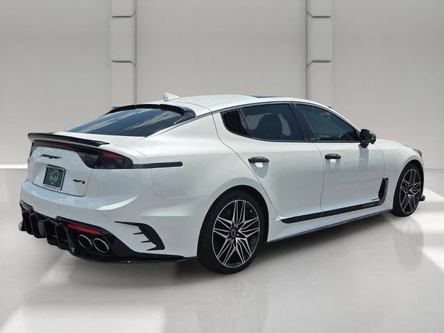 2022 Kia Stinger GT - Image 4 of 19