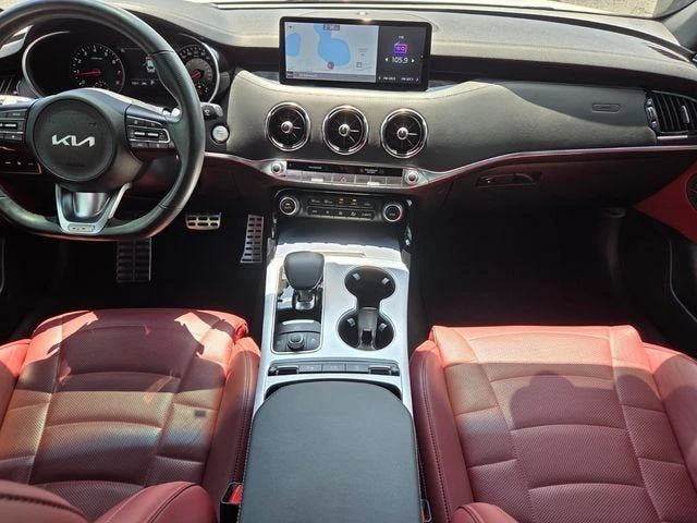 2022 Kia Stinger GT - Image 14 of 19