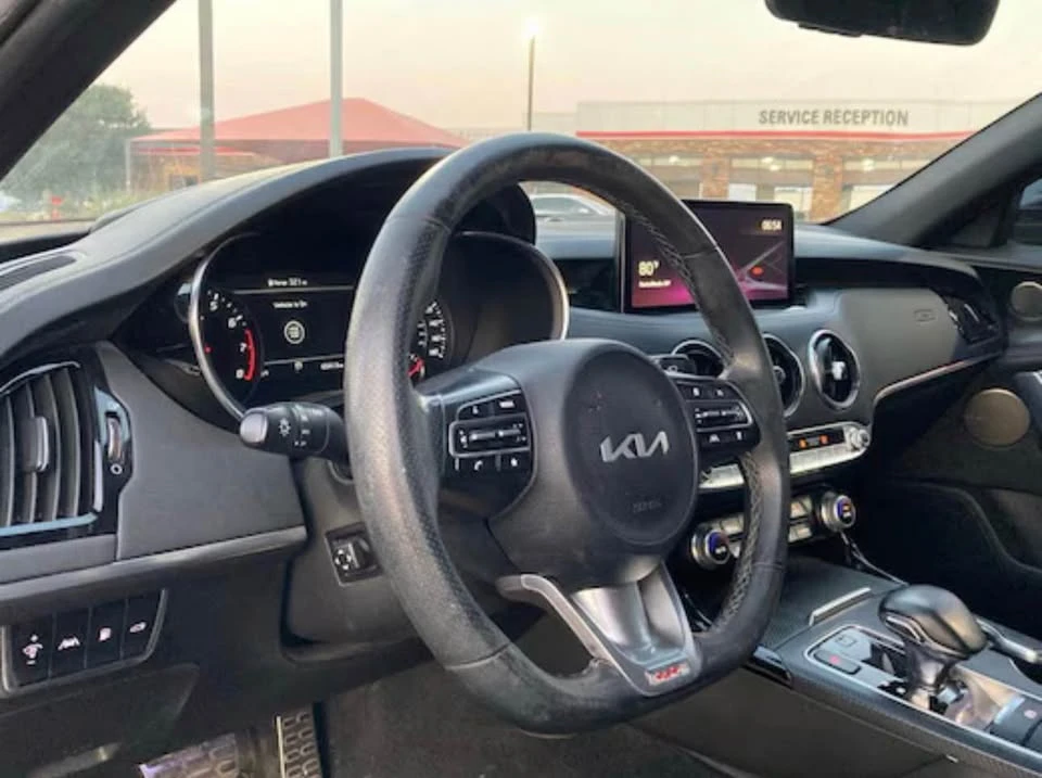 2022 Kia Stinger GT - Image 5 of 8
