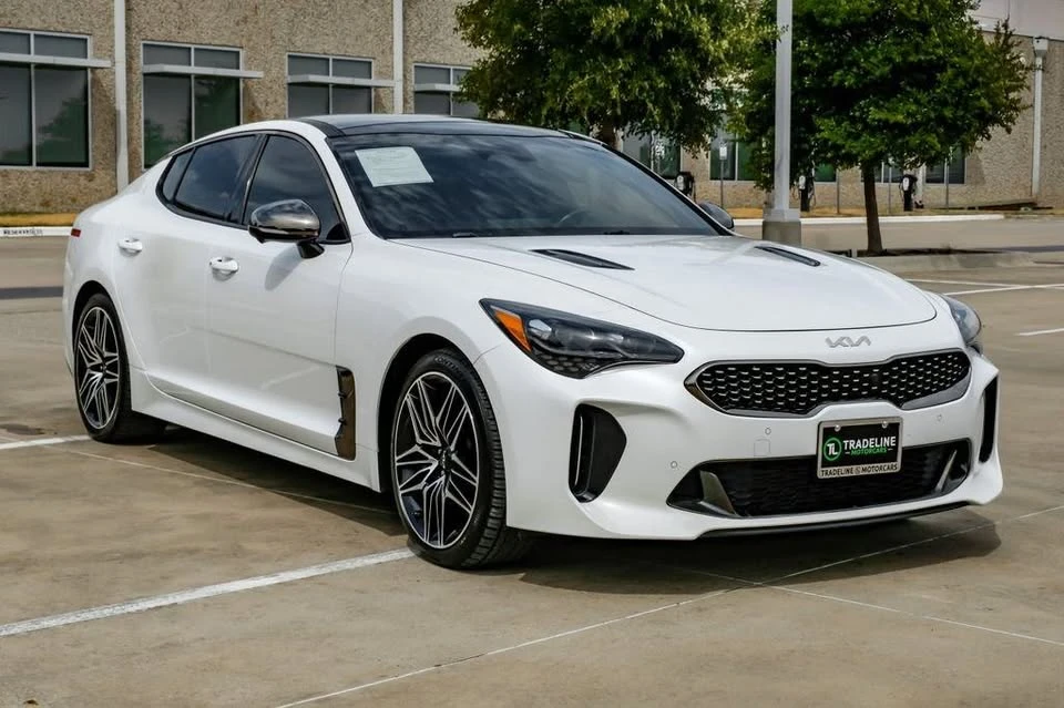 2022 Kia Stinger GT - Image 4 of 16