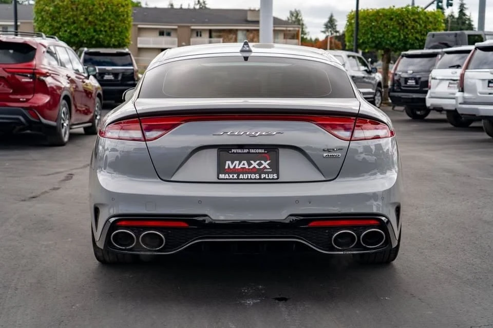2022 Kia Stinger GT - Image 9 of 20