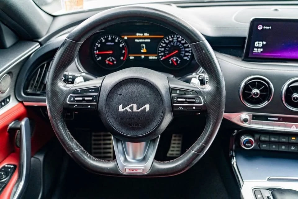 2022 Kia Stinger GT - Image 17 of 20