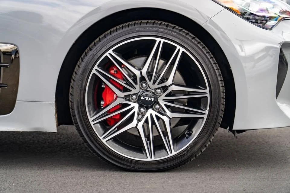 2022 Kia Stinger GT - Image 5 of 20