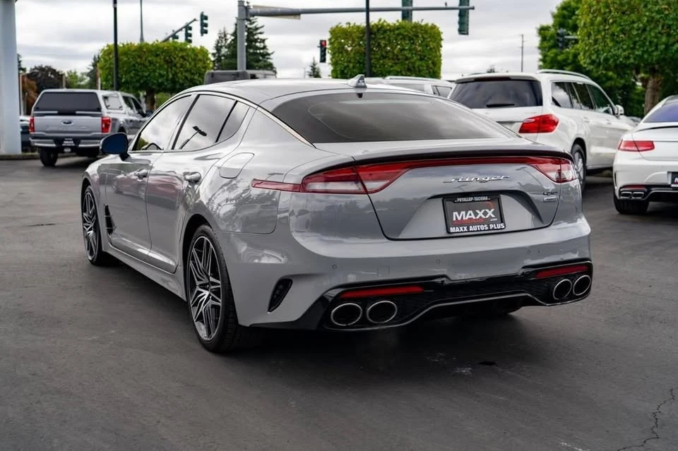 2022 Kia Stinger GT - Image 10 of 10