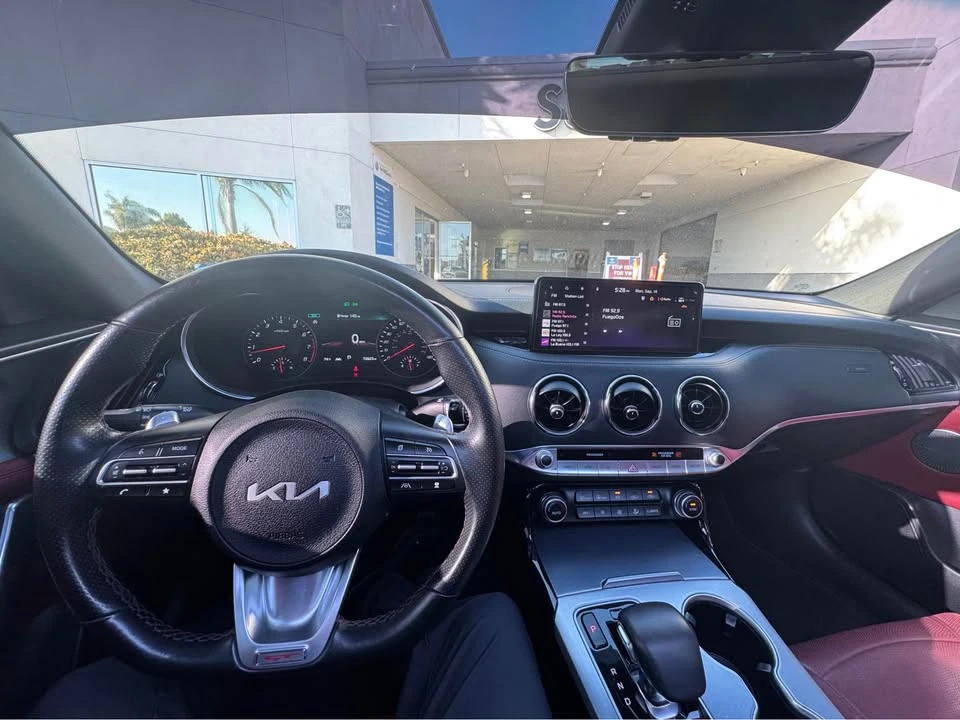 2022 Kia Stinger GT - Image 5 of 7