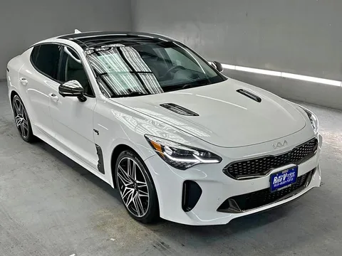 2022 Kia Stinger GT2