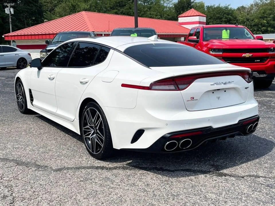 2022 Kia Stinger GT - Image 5 of 15