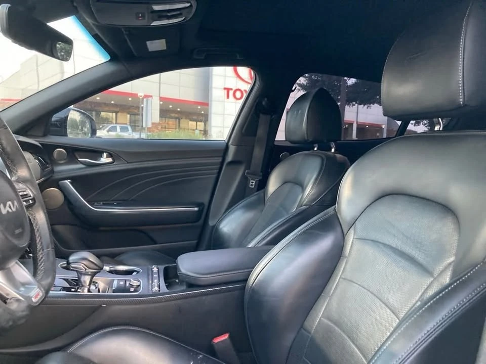 2022 Kia Stinger GT - Image 9 of 20