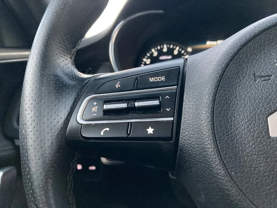 2022 Kia Stinger GT - Image 15 of 20