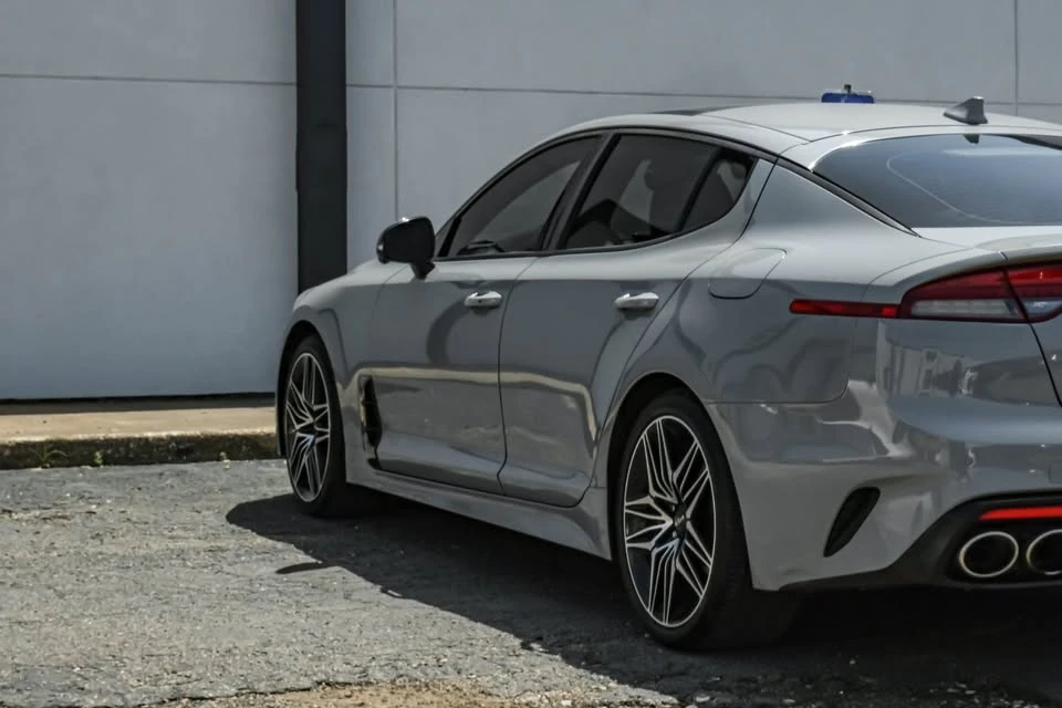 2022 Kia Stinger GT - Image 11 of 19