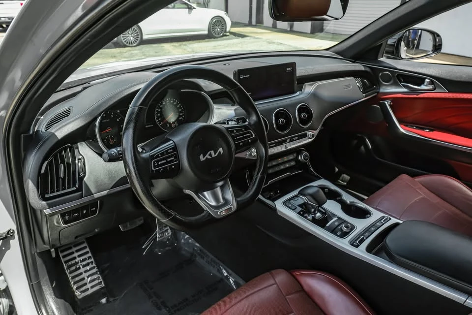 2022 Kia Stinger GT - Image 2 of 19