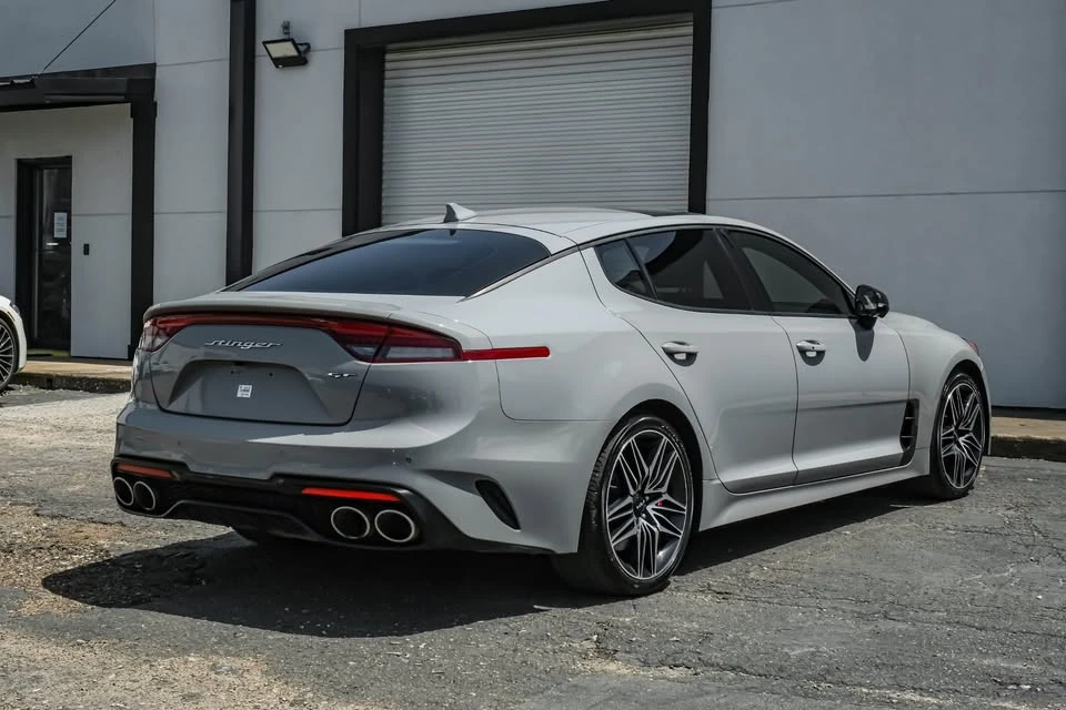 2022 Kia Stinger GT - Image 8 of 19