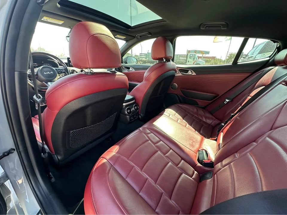 2022 Kia Stinger GT - Image 7 of 8