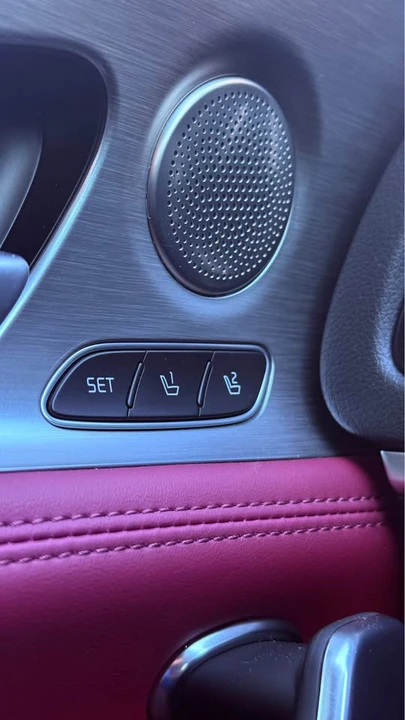 2022 Kia Stinger GT - Image 13 of 15
