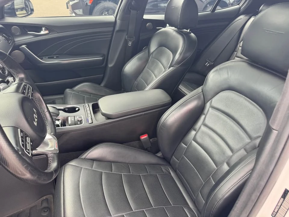 2022 Kia Stinger GT - Image 12 of 14