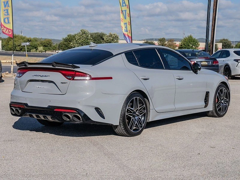 2022 Kia Stinger GT - Image 8 of 20