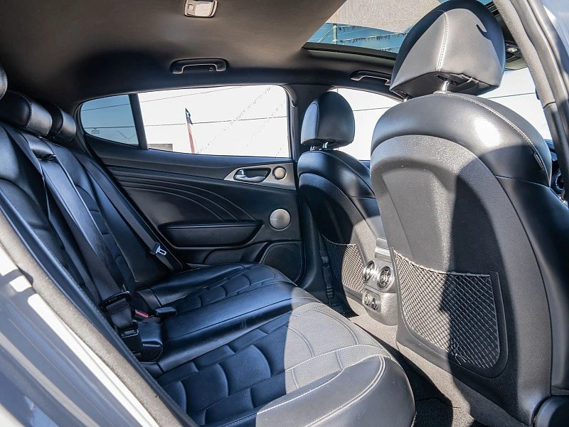 2022 Kia Stinger GT - Image 15 of 20