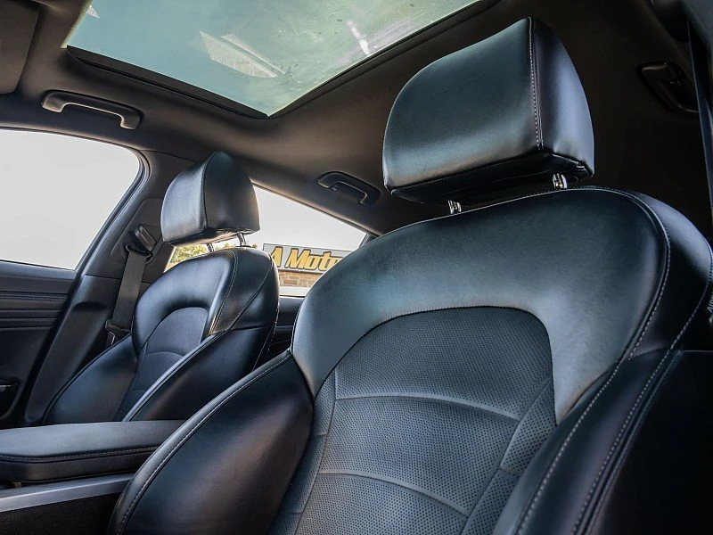 2022 Kia Stinger GT - Image 18 of 20