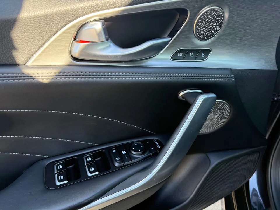 2022 Kia Stinger GT - Image 6 of 11