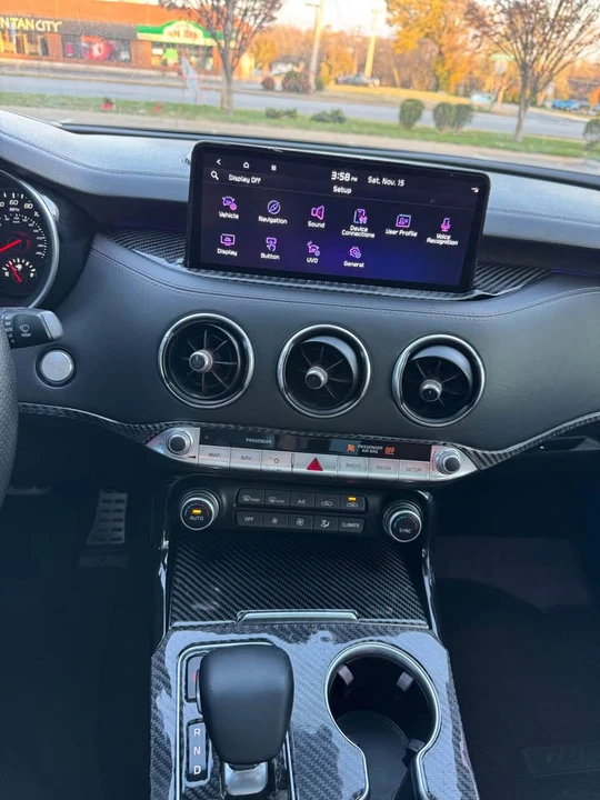 2022 Kia Stinger - Image 14 of 20