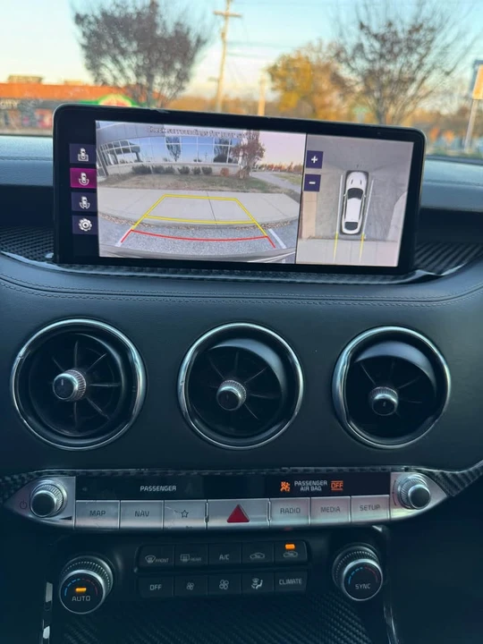 2022 Kia Stinger - Image 15 of 20