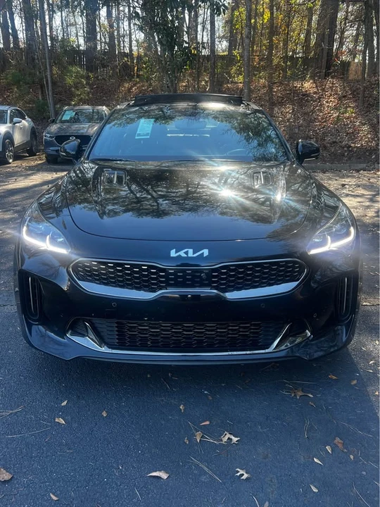 2022 Kia Stinger GT - Image 2 of 16