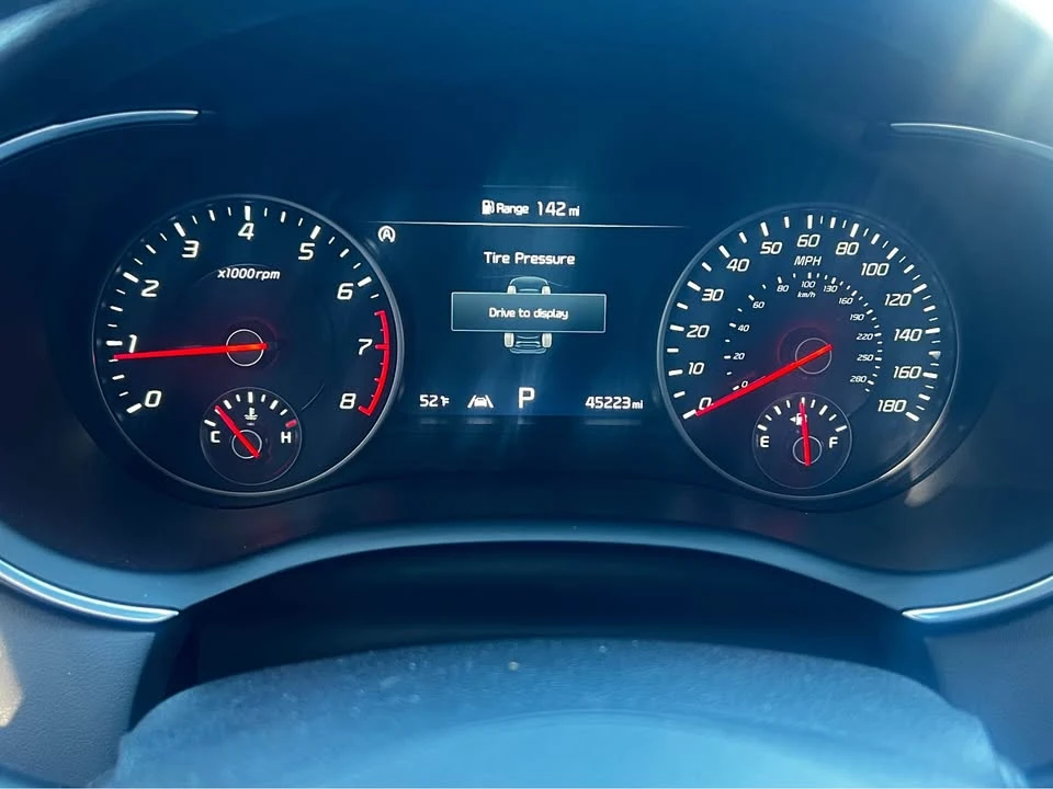 2022 Kia Stinger GT - Image 14 of 16