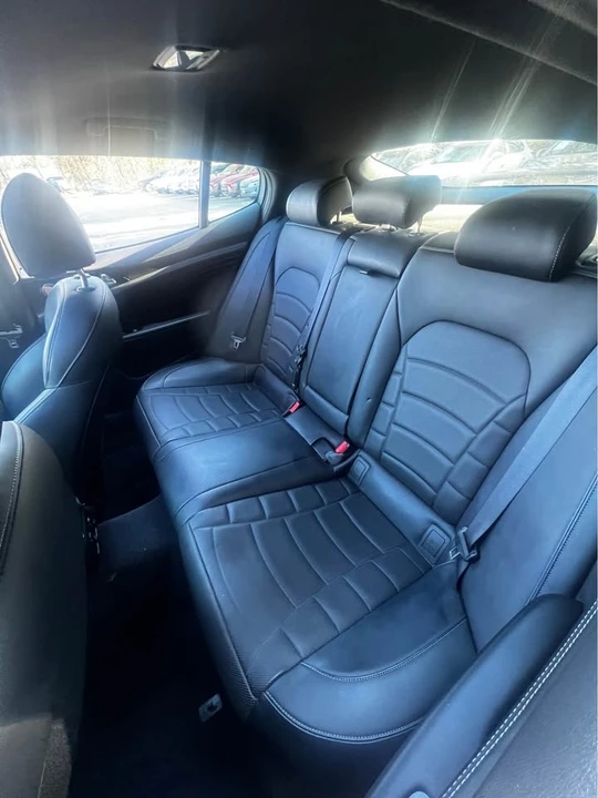 2022 Kia Stinger GT - Image 11 of 16