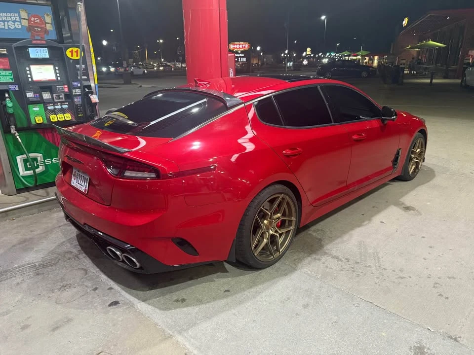 2022 Kia Stinger GT - Image 2 of 9