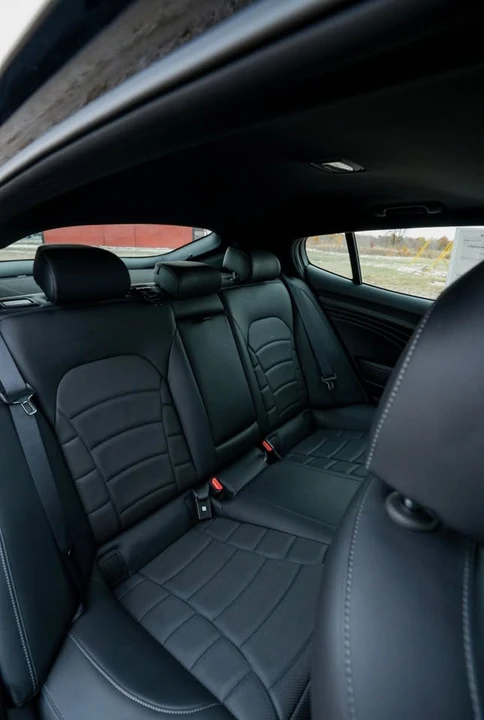 2022 Kia Stinger GT - Image 9 of 9