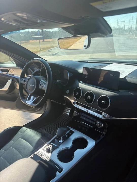 2022 Kia Stinger GT - Image 2 of 7