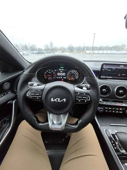 2022 Kia Stinger GT - Image 6 of 15