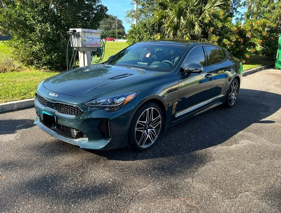2022 Kia Stinger GT - Image 2 of 17