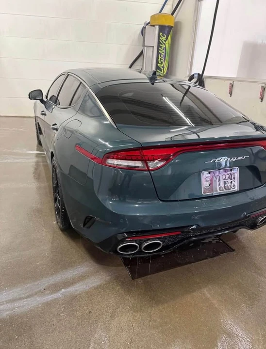 2022 Kia Stinger GT - Image 2 of 9