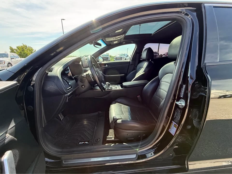 2022 Kia Stinger GT - Image 9 of 14