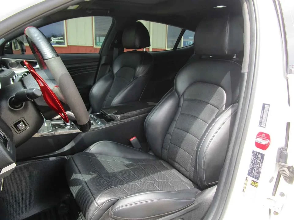 2022 Kia Stinger GT - Image 11 of 20